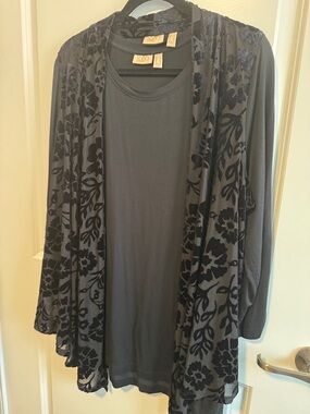 LOGO LAVISH Black soft Floral Burnout drape vest with Black long sleeve. NWOT.